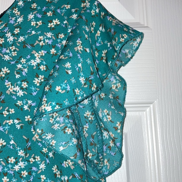 Marianne Floral Blouse EUC - Picture 3 of 4
